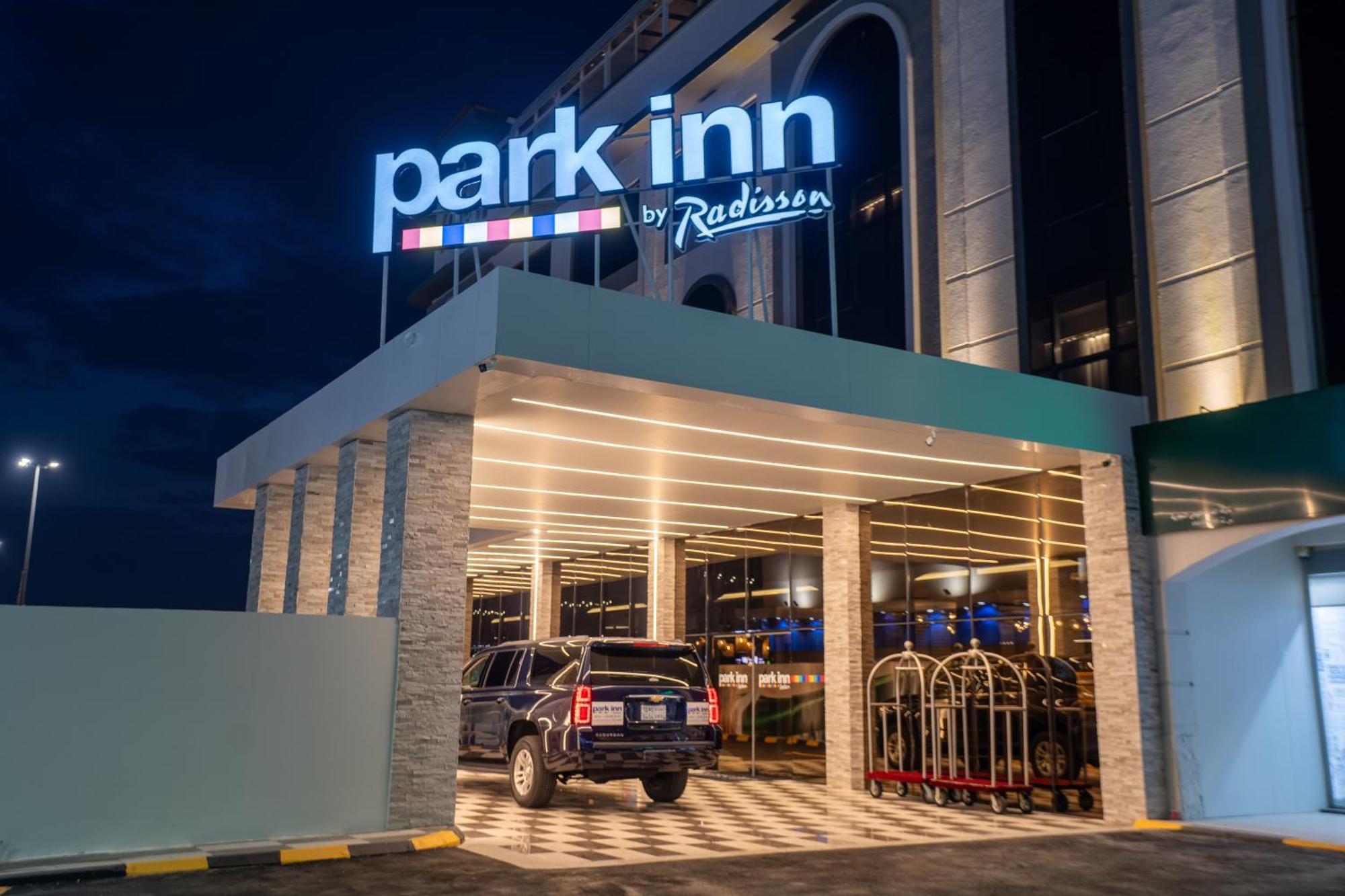 Park Inn By Radisson Nadzsran Kültér fotó