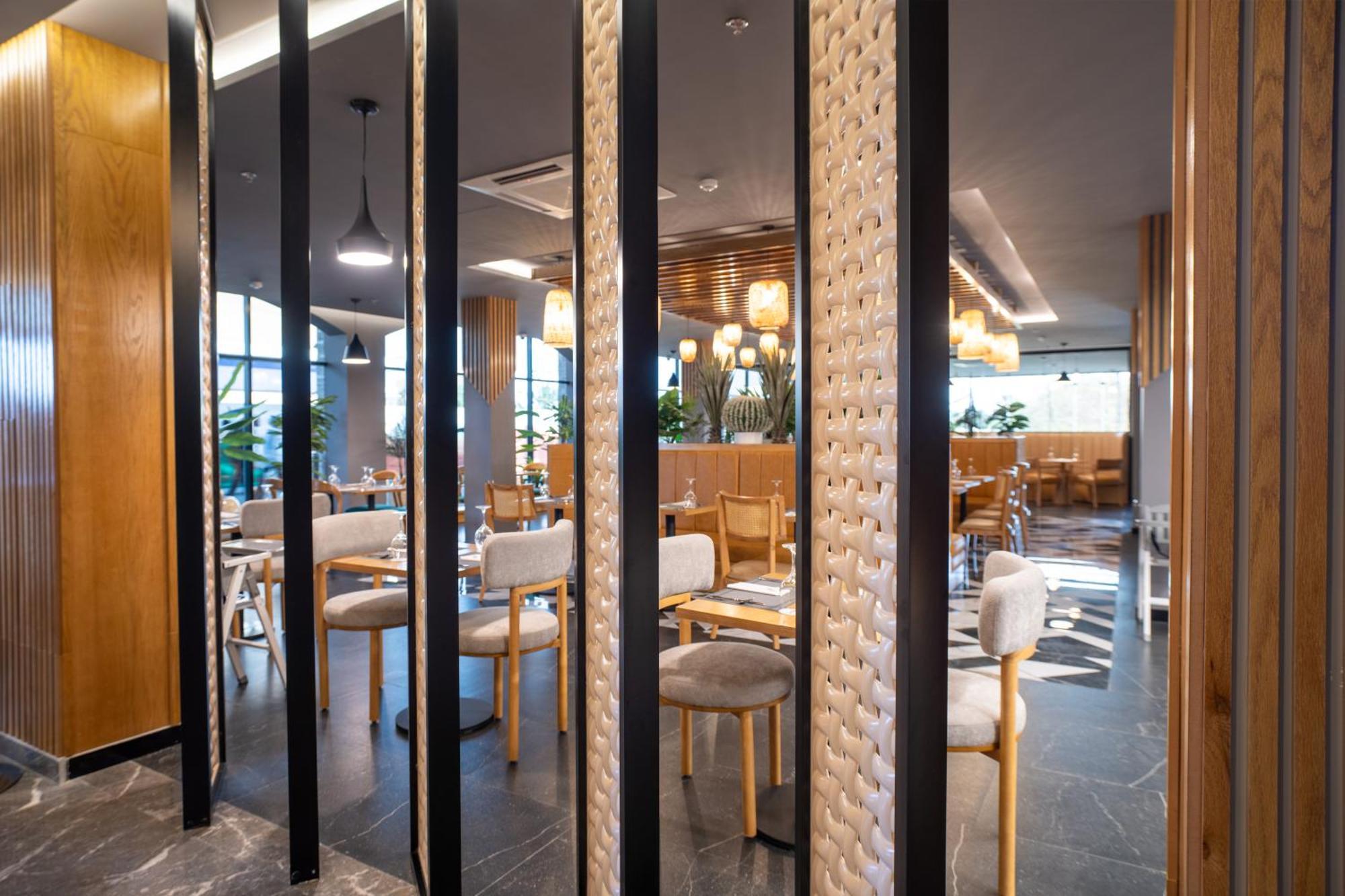Park Inn By Radisson Nadzsran Kültér fotó